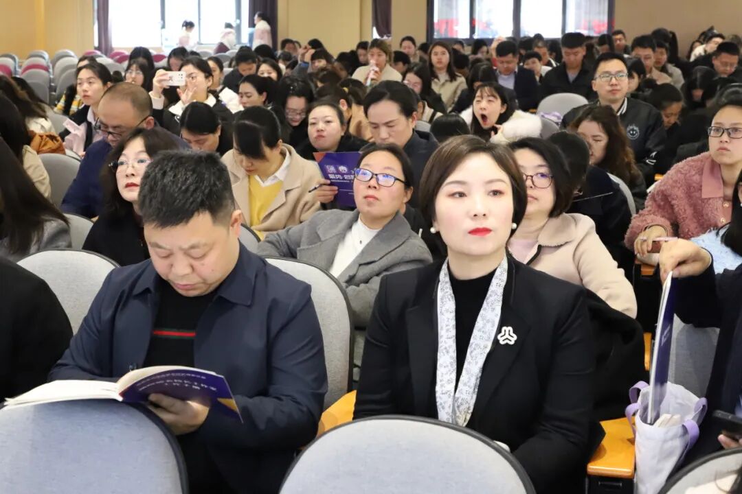聚势·启新·致远:绵阳市蒲晓茹名校长·罗茜名师工作室正式启动