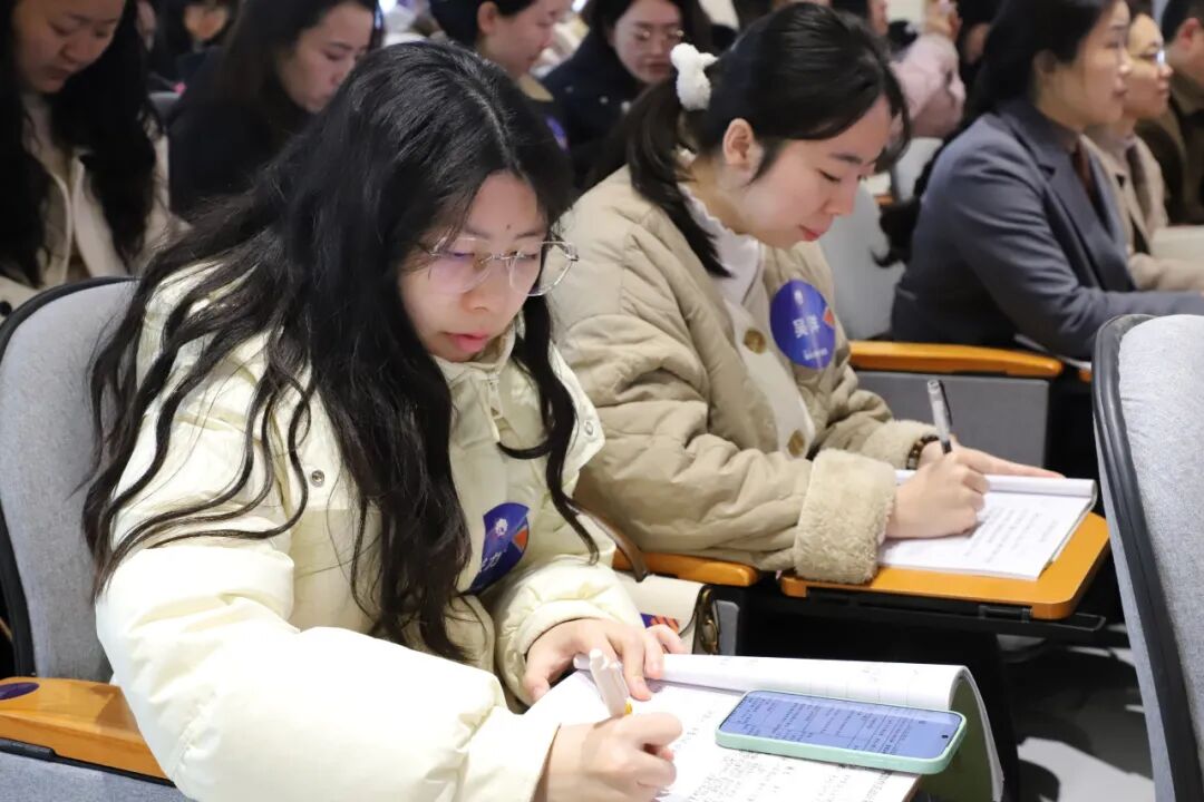 聚势·启新·致远:绵阳市蒲晓茹名校长·罗茜名师工作室正式启动