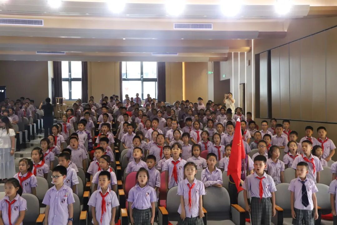 【牢记党的领导 争做强国少年】2025年火一少先队入队仪式
