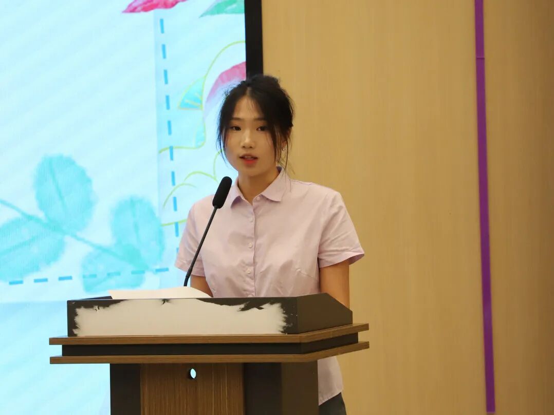 【火一动态】一场暑期 “能量盛宴”: 火炬一小用三维体系为青年教师成长 “精准导航”