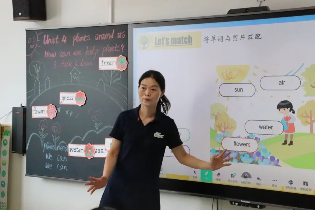 【火一动态】一场暑期 “能量盛宴”: 火炬一小用三维体系为青年教师成长 “精准导航”