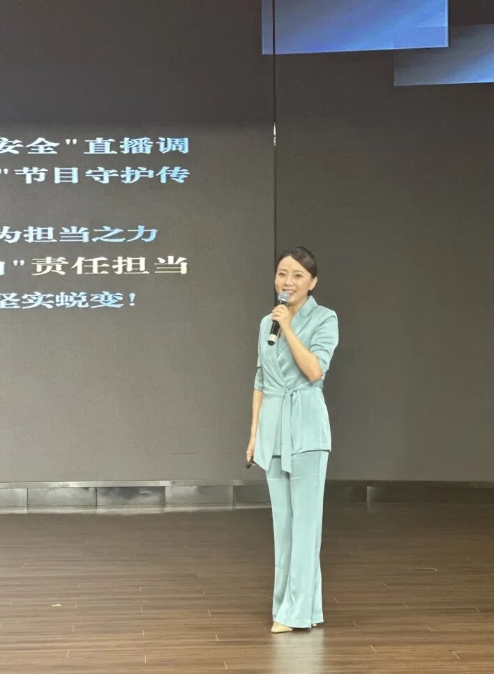 【火一榜样】“双特”!火炬一小摘得绵阳高新区中小学教育管理培训暨风采展示活动双特等奖