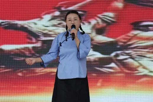 燃爆!火炬一小这样纪念抗战胜利80周年,四天"开学大戏"让孩子们热泪盈眶!——铭记历史、缅怀先烈、珍爱和平、共创未来
