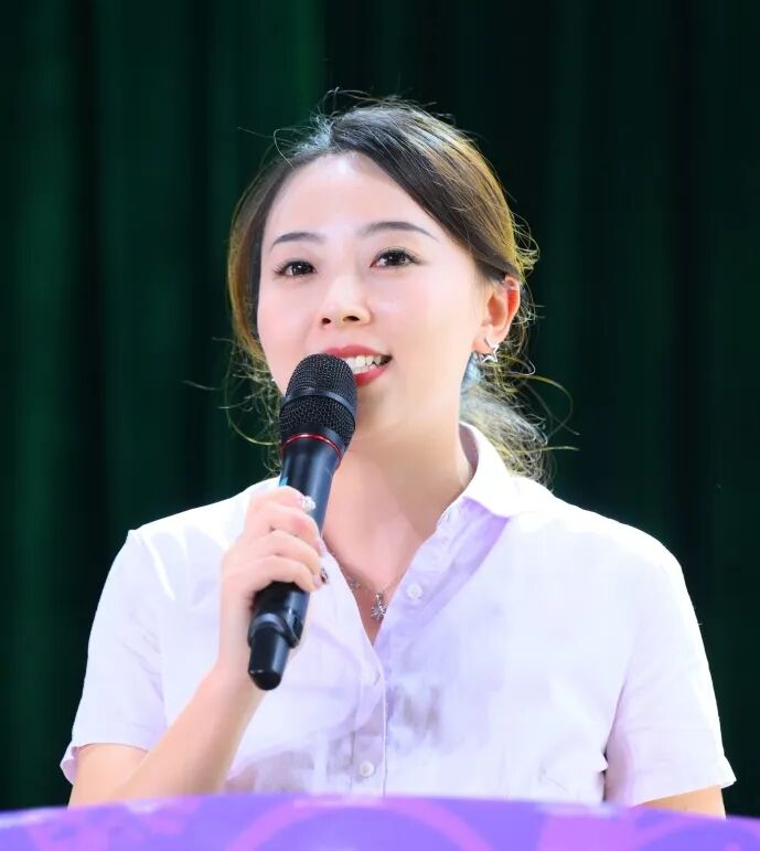 【上岗!】火炬一小“未来小镇”今日高燃启动,656名“小公民”荣耀上任!