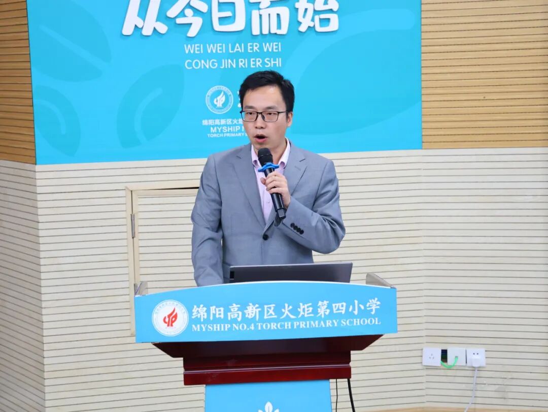 【火一月刊】十月耕耘，星光满载 在光影交织中，珍藏教育的每一瞬微光