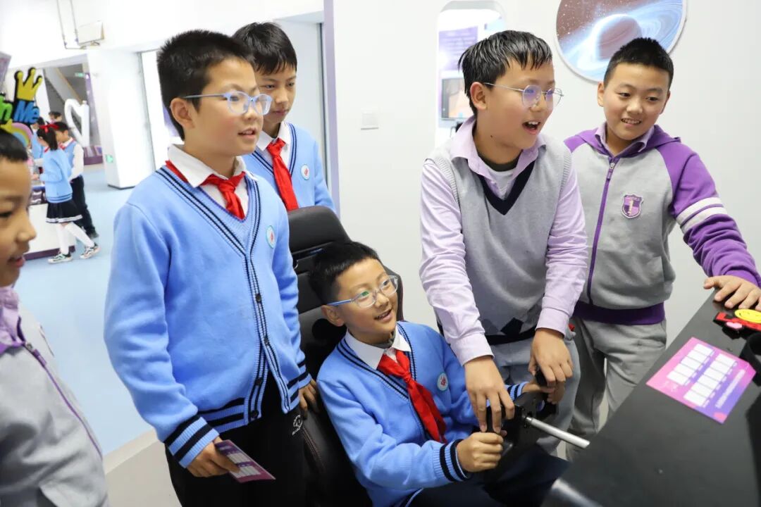 高新区科创开放周!火炬一小 “未来・科立方” 聚 10 校 400 娃 激活区域科教资源