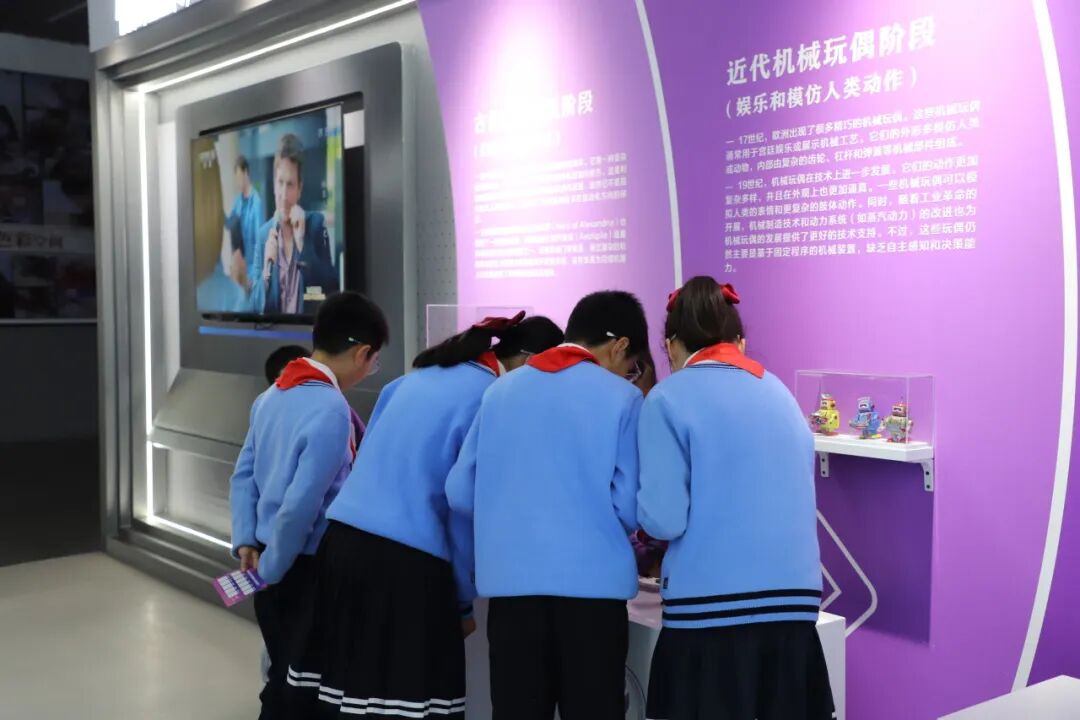 高新区科创开放周!火炬一小 “未来・科立方” 聚 10 校 400 娃 激活区域科教资源