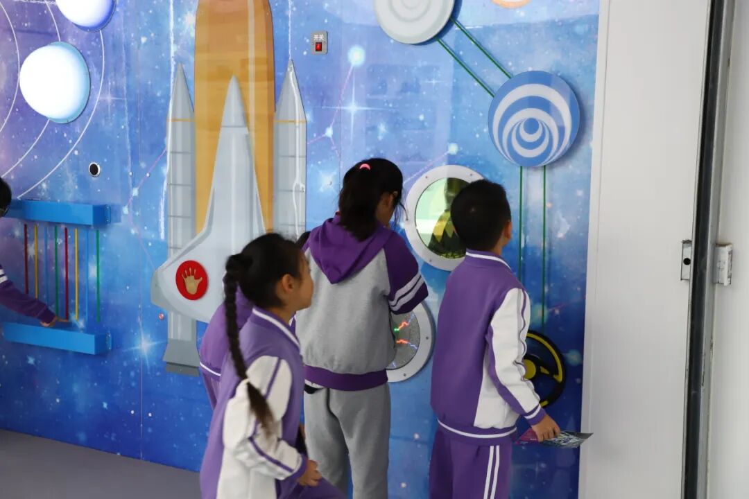 高新区科创开放周!火炬一小 “未来・科立方” 聚 10 校 400 娃 激活区域科教资源