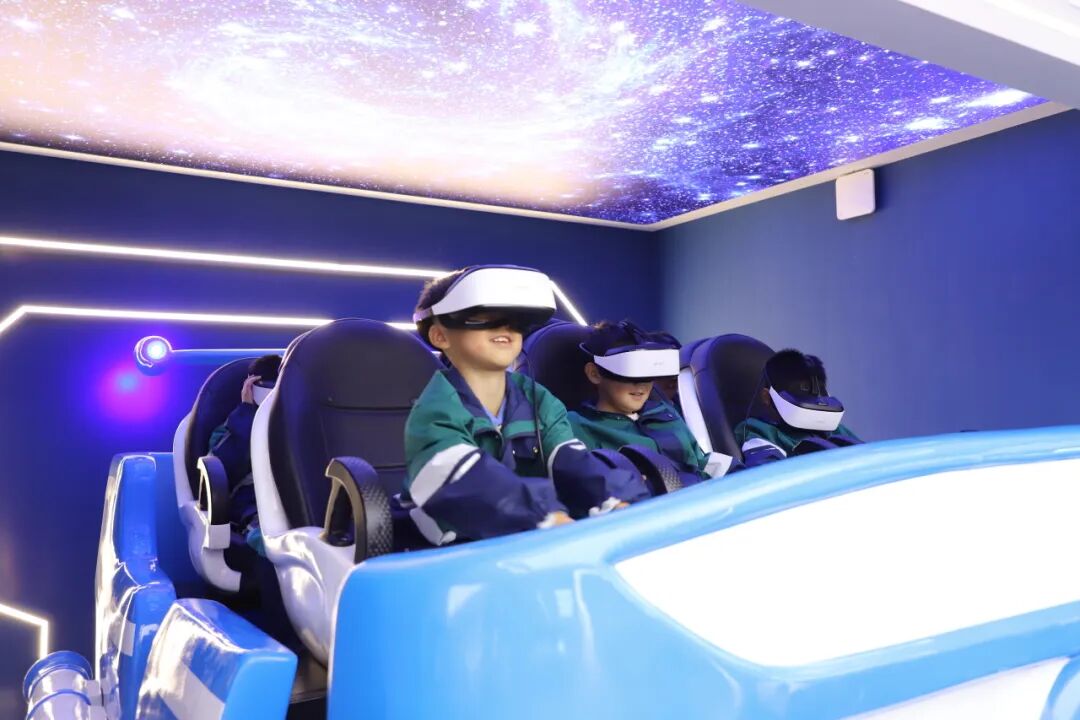 高新区科创开放周!火炬一小 “未来・科立方” 聚 10 校 400 娃 激活区域科教资源