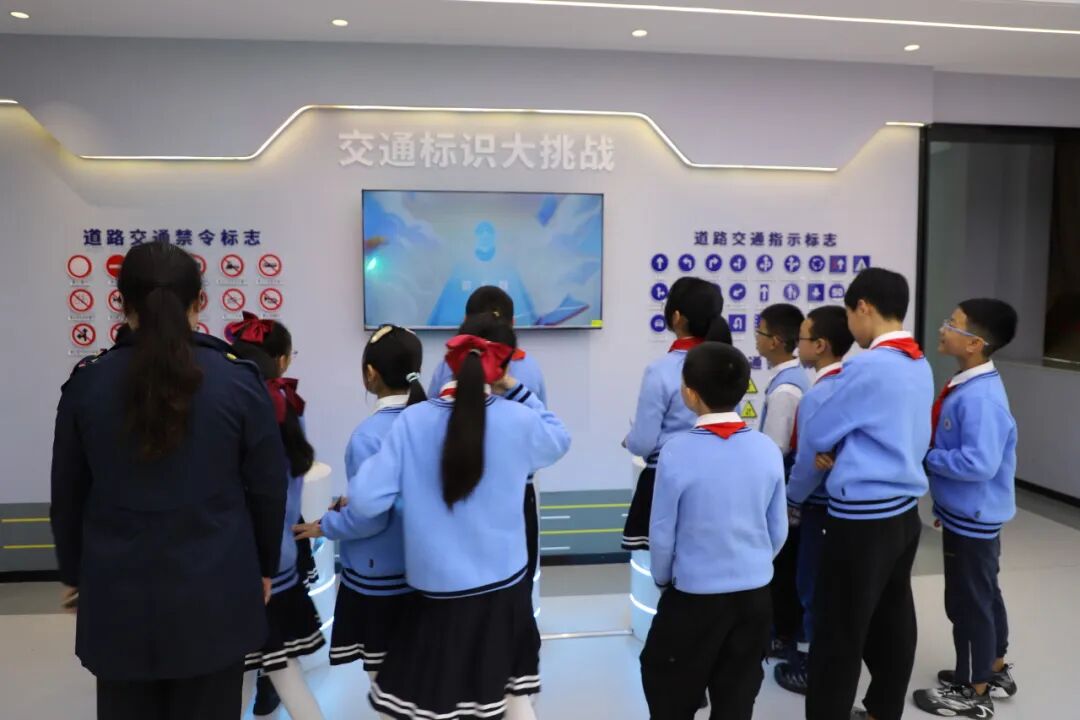 高新区科创开放周!火炬一小 “未来・科立方” 聚 10 校 400 娃 激活区域科教资源