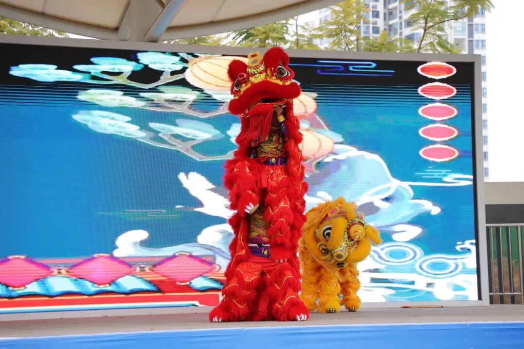 非遗魔法降临校园!师生同游年味乐园 ——火炬一小2026迎新非遗游园会欢乐上演