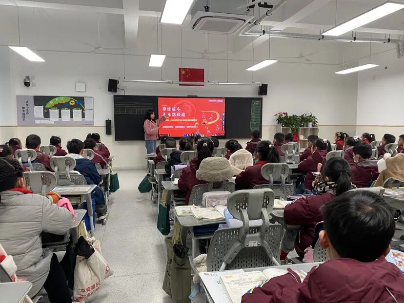 非遗魔法降临校园!师生同游年味乐园 ——火炬一小2026迎新非遗游园会欢乐上演
