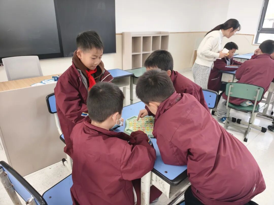 【火一月刊】激情点燃冬日,奋斗闪耀杏坛——火炬一小十一月荣光熠熠:以运动之名,铸教育之魂