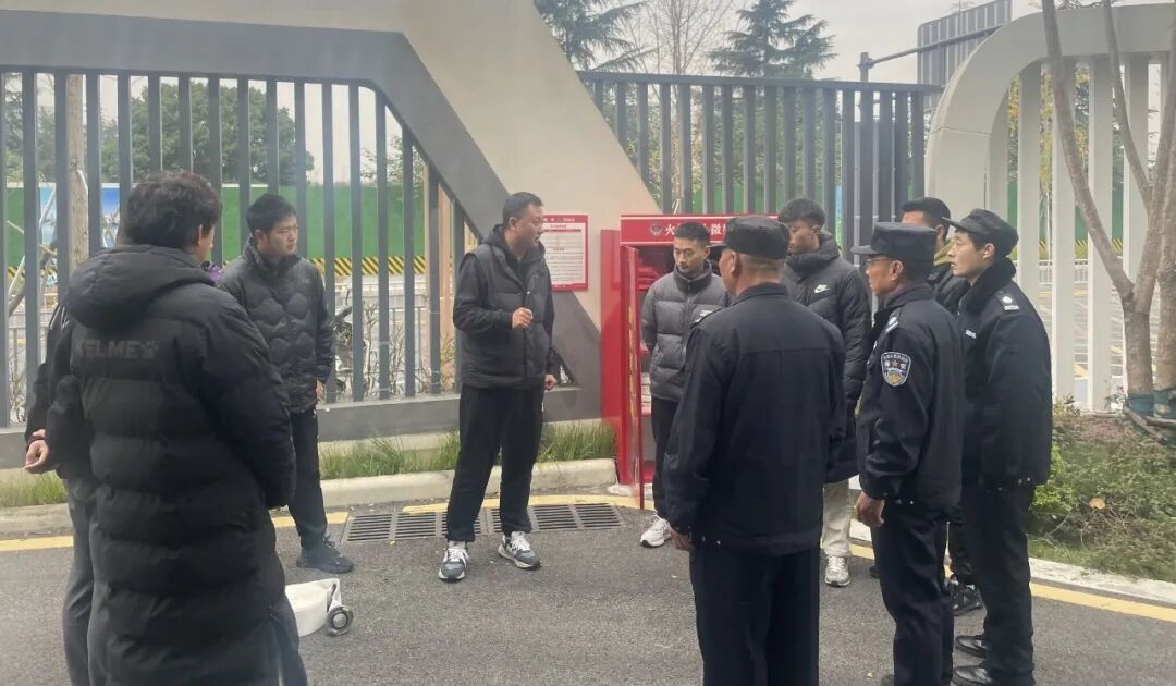 【火一月刊】激情点燃冬日,奋斗闪耀杏坛——火炬一小十一月荣光熠熠:以运动之名,铸教育之魂