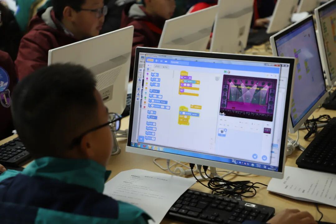 【五力领航】科创赋能成长 素养点亮未来 ——绵阳科技城新区首届中小学信息素养创新实践活动圆满落幕