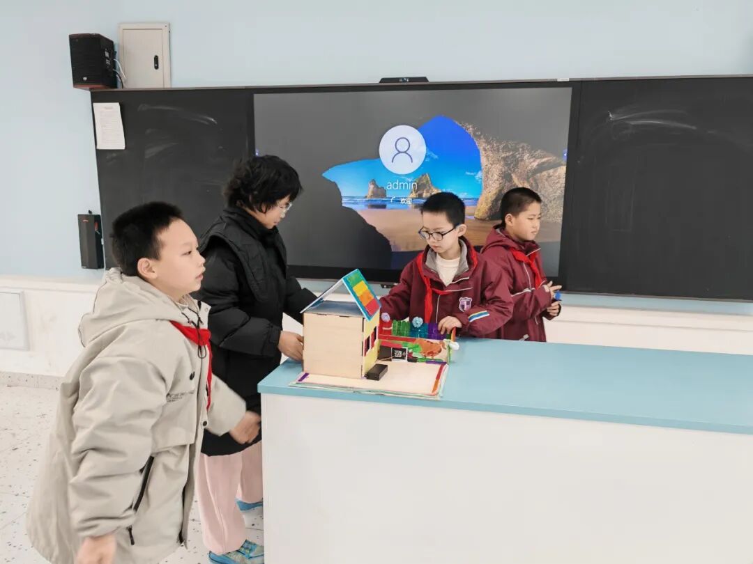 【五力领航】科创赋能成长 素养点亮未来 ——绵阳科技城新区首届中小学信息素养创新实践活动圆满落幕