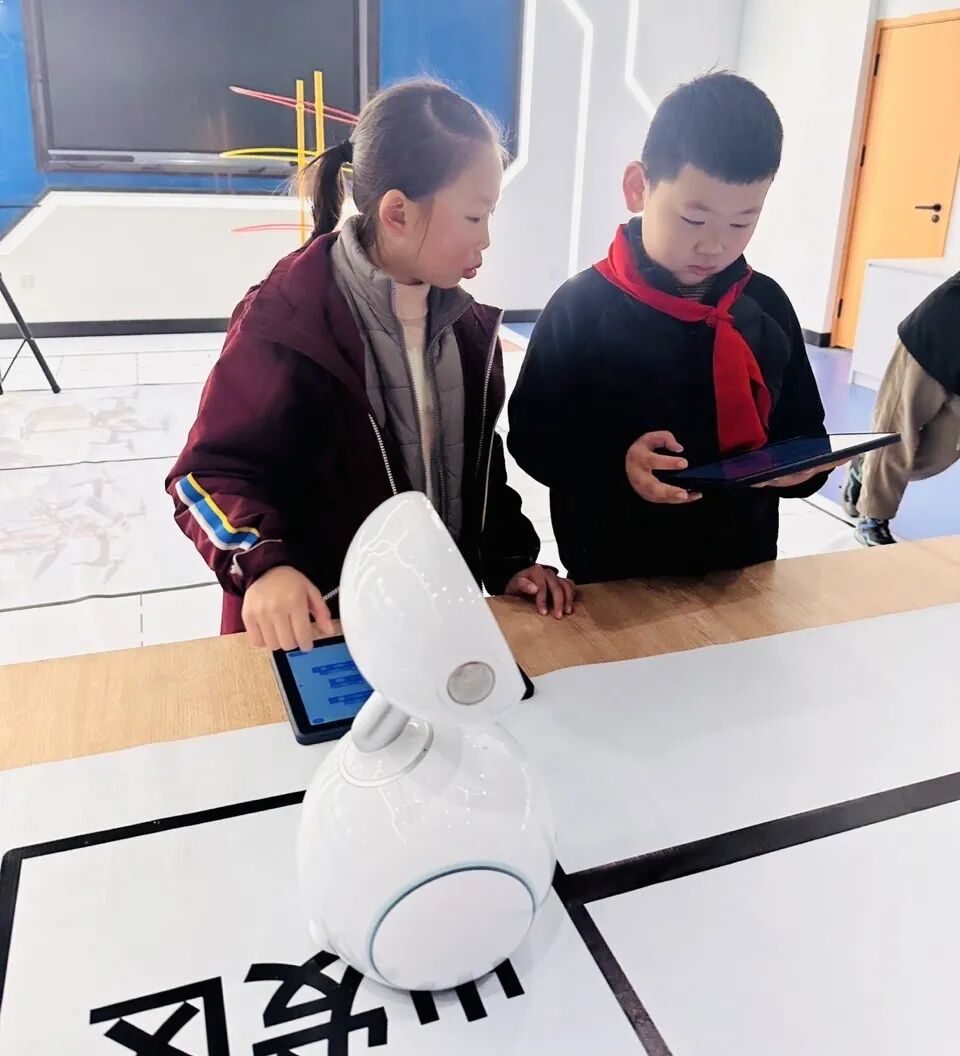 【五力领航】科创赋能成长 素养点亮未来 ——绵阳科技城新区首届中小学信息素养创新实践活动圆满落幕