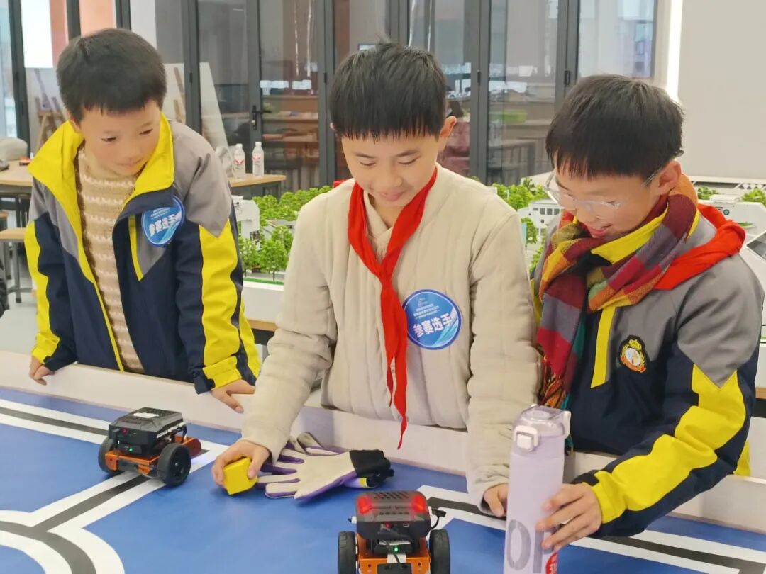 【五力领航】科创赋能成长 素养点亮未来 ——绵阳科技城新区首届中小学信息素养创新实践活动圆满落幕