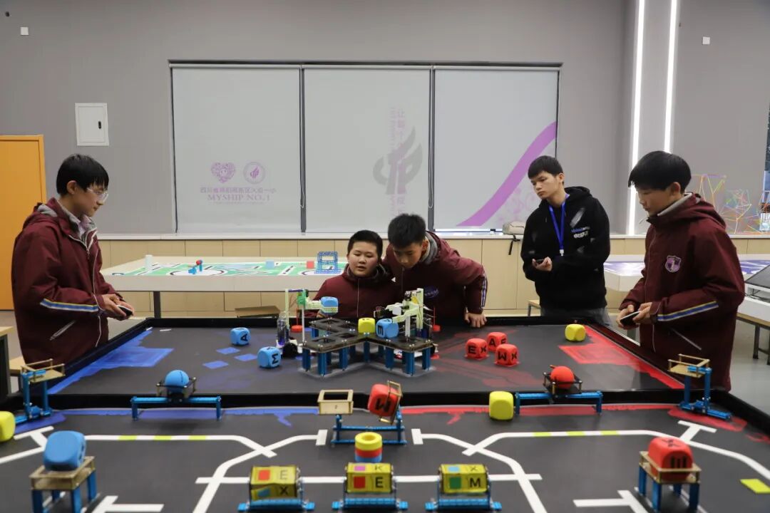 【五力领航】科创赋能成长 素养点亮未来 ——绵阳科技城新区首届中小学信息素养创新实践活动圆满落幕