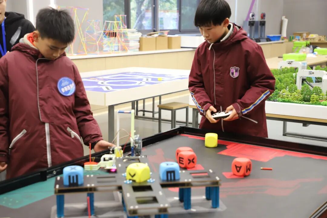 【五力领航】科创赋能成长 素养点亮未来 ——绵阳科技城新区首届中小学信息素养创新实践活动圆满落幕