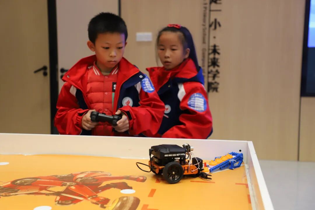 【五力领航】科创赋能成长 素养点亮未来 ——绵阳科技城新区首届中小学信息素养创新实践活动圆满落幕