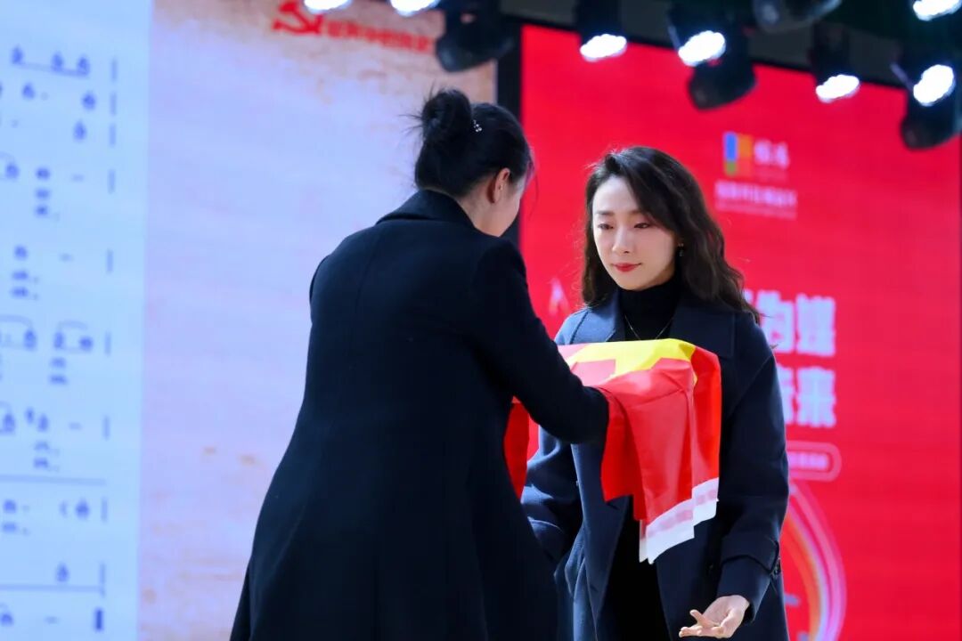 【火一动态】乐声裹着思政热，初心随旋律正燃！ ——这场音乐思政课，把信仰“唱”进了青春里