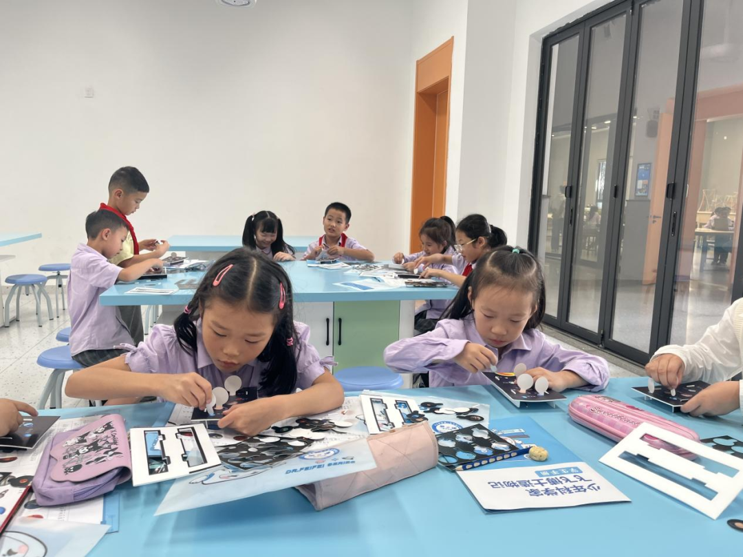 【火一学科组】科创引擎全力输出!火炬一小科信组+区域科创中心双线发力,国省市荣誉矩阵亮眼绽放