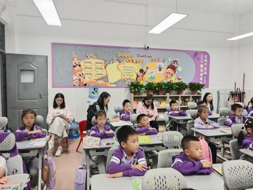 【火一学科组】智赋课堂守初心 · 全员共进凝实效——火炬一小数学组2025年秋图鉴