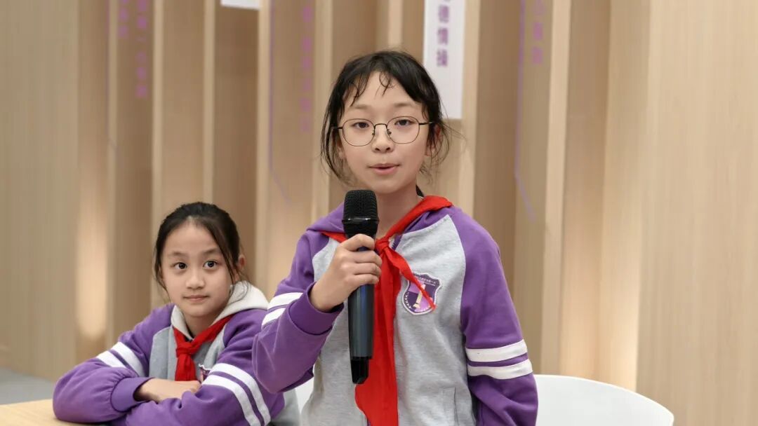 【未来小镇】|专属“议事厅”里,学生说了算!——学生当场“挑刺”,校方现场“接单”
