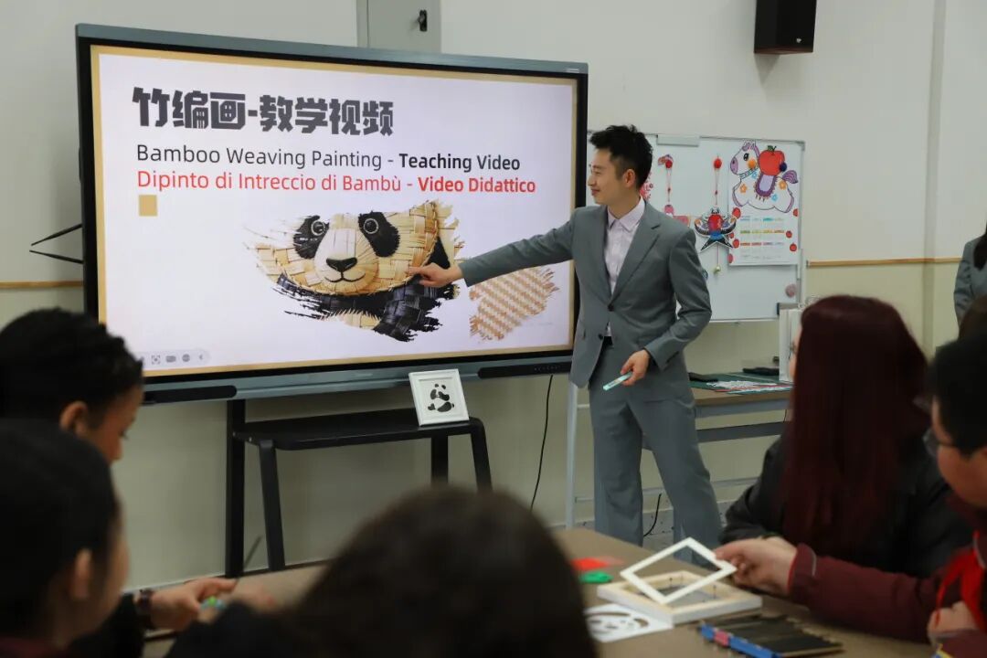 从英国“取经”到意大利“同行”, 火炬一小用“硬核”体验讲好中国教育故事——意大利阿斯蒂省交流团到我校进行文化交流活动
