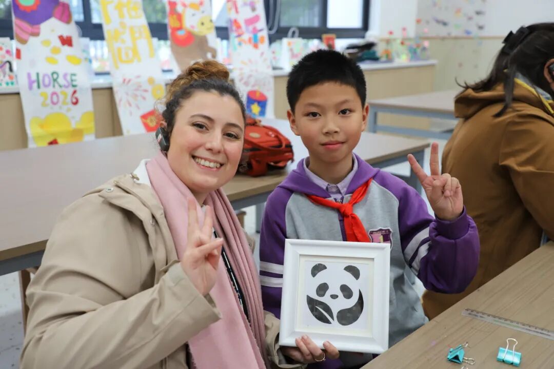 从英国“取经”到意大利“同行”, 火炬一小用“硬核”体验讲好中国教育故事——意大利阿斯蒂省交流团到我校进行文化交流活动
