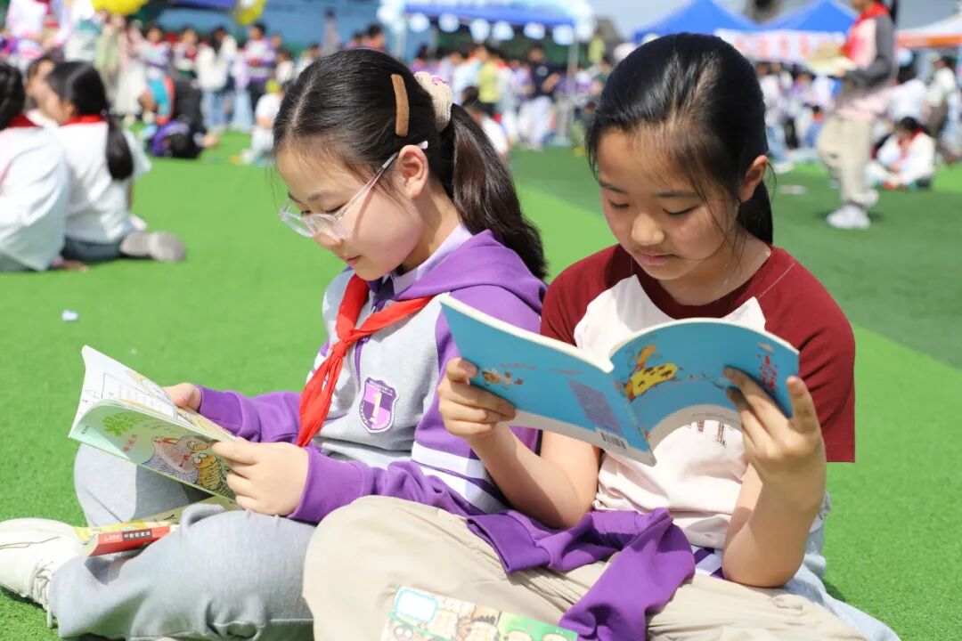 【火一月刊】四月书香漫,深耕行致远 —— 四月,火炬一小续写一卷成长篇
