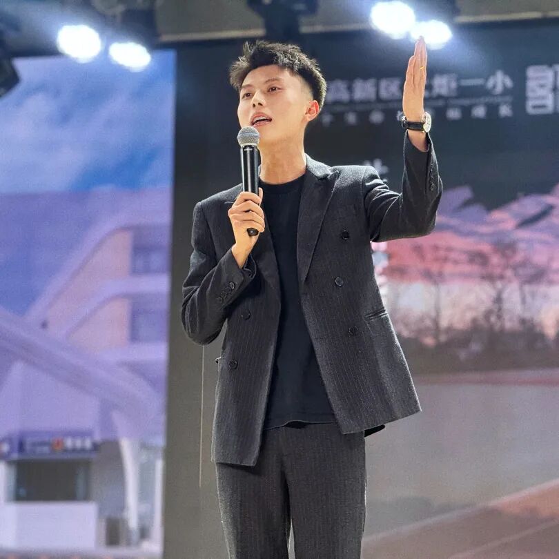 【火一月刊】四月书香漫,深耕行致远 —— 四月,火炬一小续写一卷成长篇