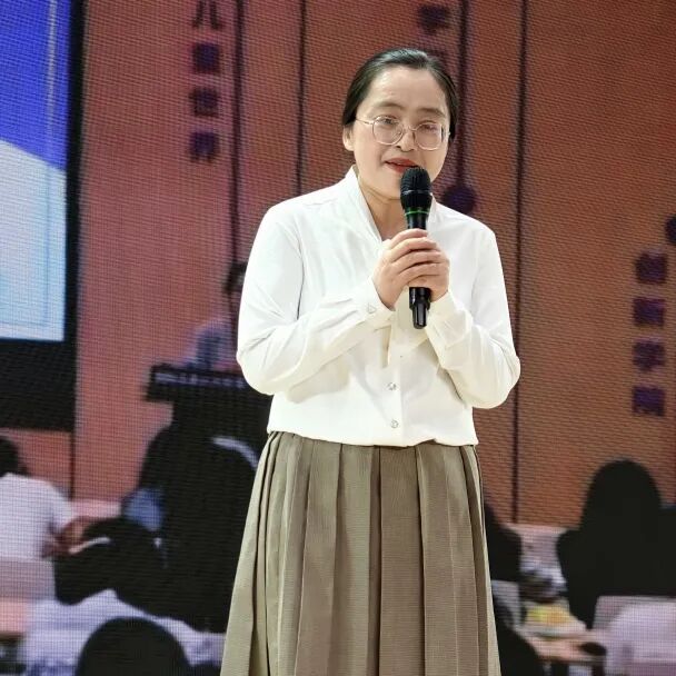 【火一月刊】四月书香漫,深耕行致远 —— 四月,火炬一小续写一卷成长篇