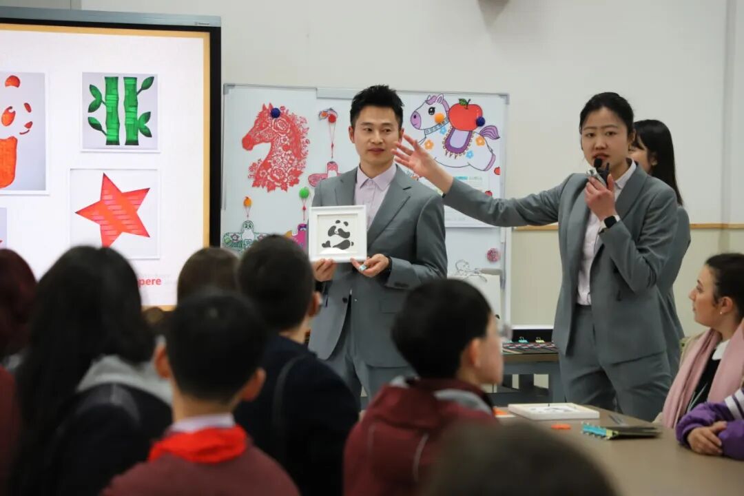 【火一月刊】春光作序,教育为诗 ——三月,火炬一小寄出一封春日来信