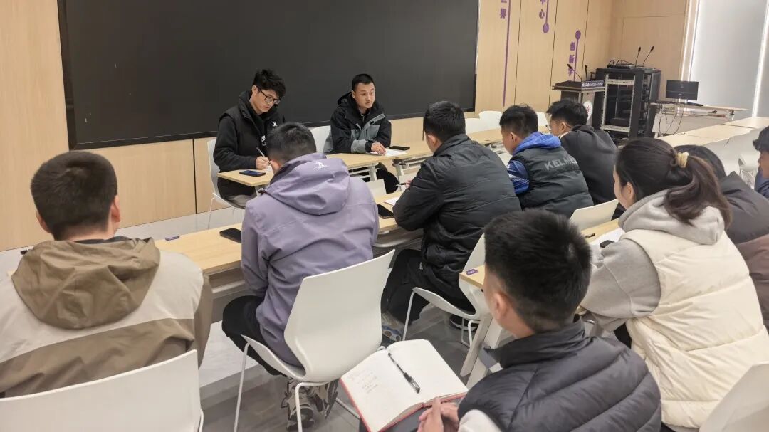 【火一月刊】春光作序,教育为诗 ——三月,火炬一小寄出一封春日来信