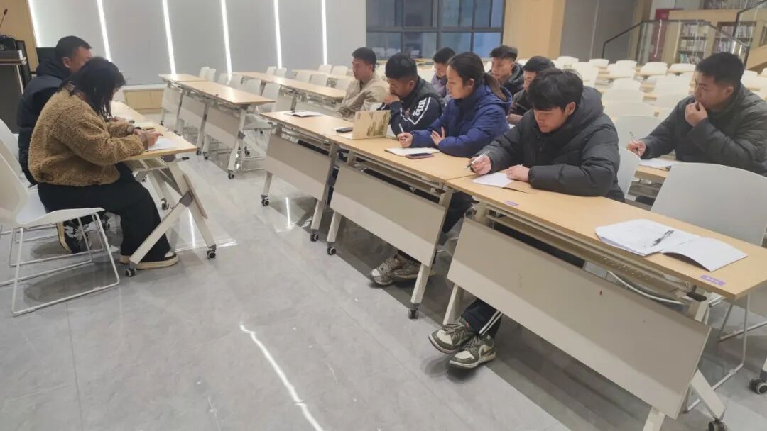 【火一月刊】春光作序,教育为诗 ——三月,火炬一小寄出一封春日来信