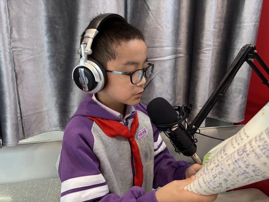 【未来小镇】春生,让阅读扎根--这个春天,我们把C位交给了AI和学生