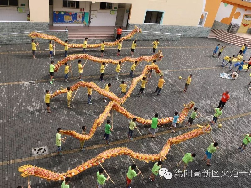 【火一动态】中央文明办三局局长杨笑山一行调研火炬一小少年宫工作