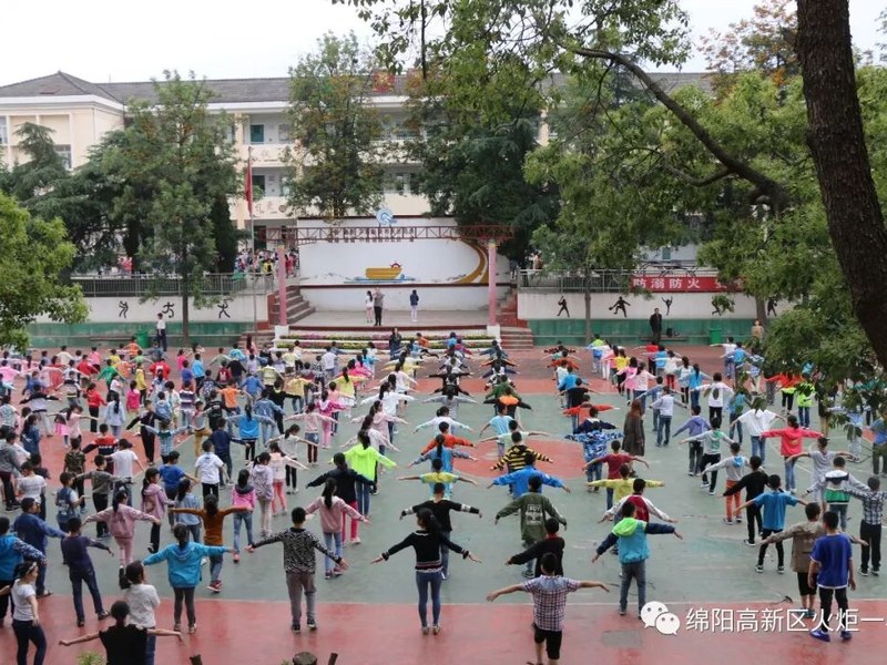 【火一动态】送教促交流  共品教育香
