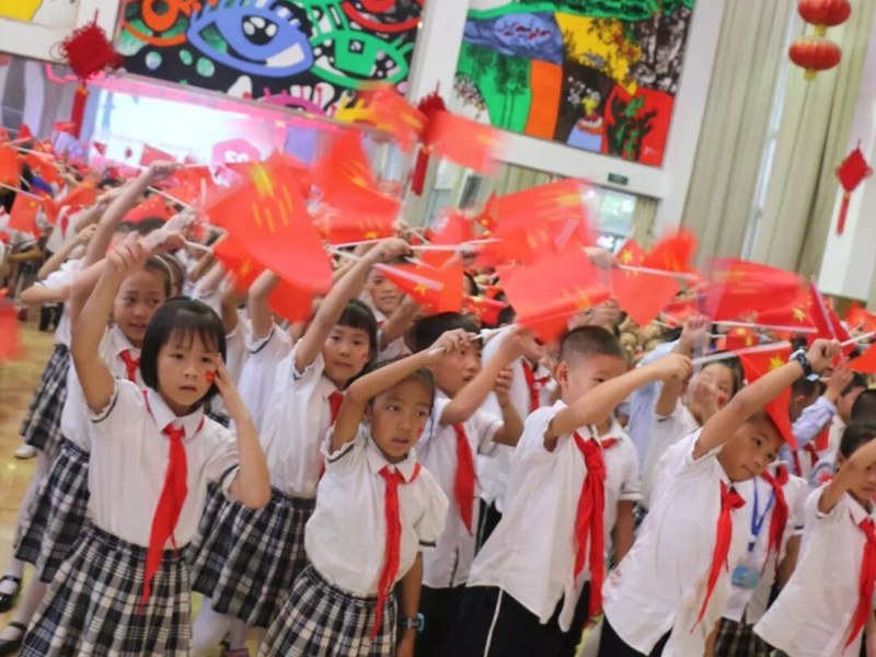 【火一动态】致敬国旗  我和祖国共成长——2019年秋开学典礼