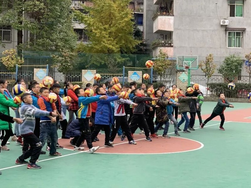 【火一动态】 冬日风轻阳正暖  联合教研促发展 ---火炬一小与平武北山小学开展校级联合教研活动