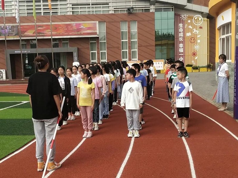 【火一动态】火炬一小少先队检阅式|第72个少先队建队日活动