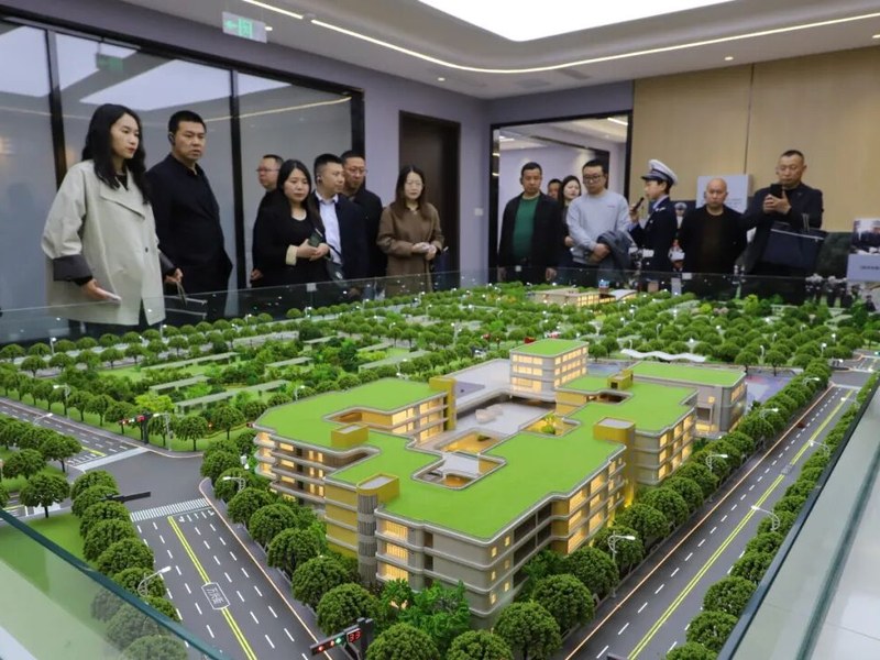 火一动态·蒲晓茹校长为国省教师培训项目“小学党组织书记研修班”作专题讲座