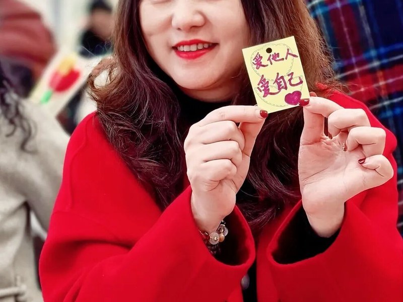 巾帼展芳华| 火一校园三八妇女节暖心纪实