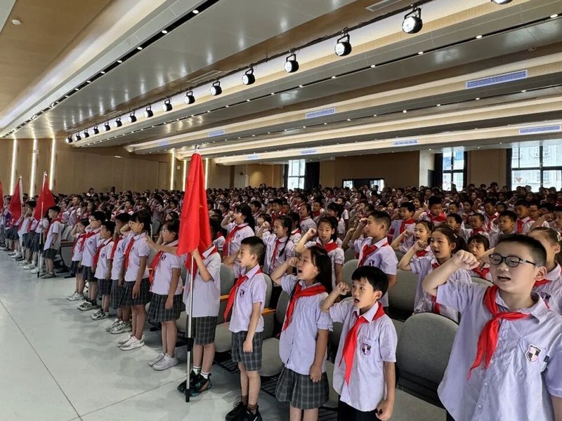 【牢记党的领导 争做强国少年】2025年火一少先队入队仪式